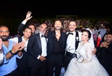 كريم محمود عبد العزيز يشارك سليمان عيد رفيق "التيك توك" في زفاف نجله