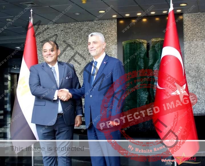 وزير التجارة ونظيره التركي يتفقان على خارطة طريق لتعزيز العلاقات الاقتصادية الثنائية