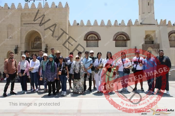 "الشباب والرياضة " تنظم جولة سياحية للوفد المغربي بمجمع الأديان ومسجد عمرو بن العاص