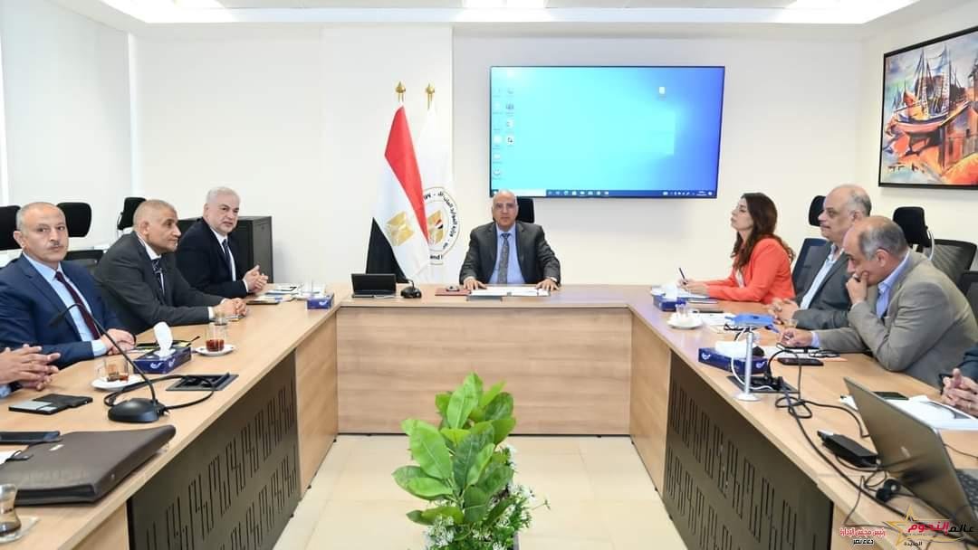 د. سويلم يستعرض إجراءات حماية وتطوير البحيرات الشمالية والحفاظ على إتزانها المائى والبيئى