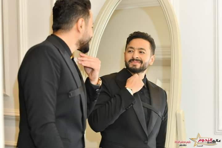 حمادة هلال يحدث حالتة عبر فيسبوك وإنستجرام