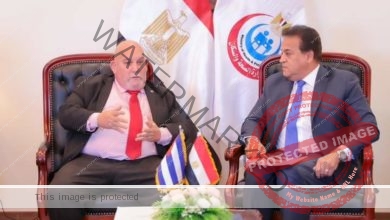 وزير الصحة يستقبل السفير الكوبي لدى مصر لبحث سبل تعزيز التعاون بين الدولتين في مختلف المجالات الصحية
