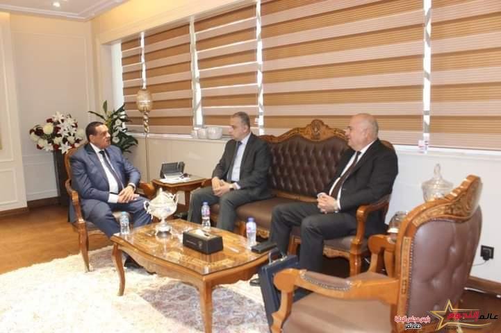 وزير التنمية المحلية يتابع مع محافظي سوهاج و قنا الموقف التنفيذي للمشروعات الخدمية وبدء تشغيل المجمعات الحكومية