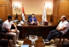 وزير الرياضة يلتقي لاعب المنتخب المصري للإسكواش مصطفي عسل 