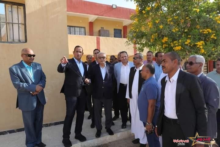 حجازي يتفقد الفصول سابقة التجهيز بمدرسة الضبعة الإعدادية بنات بمحافظة مطروح تمهيدا لافتتاحها