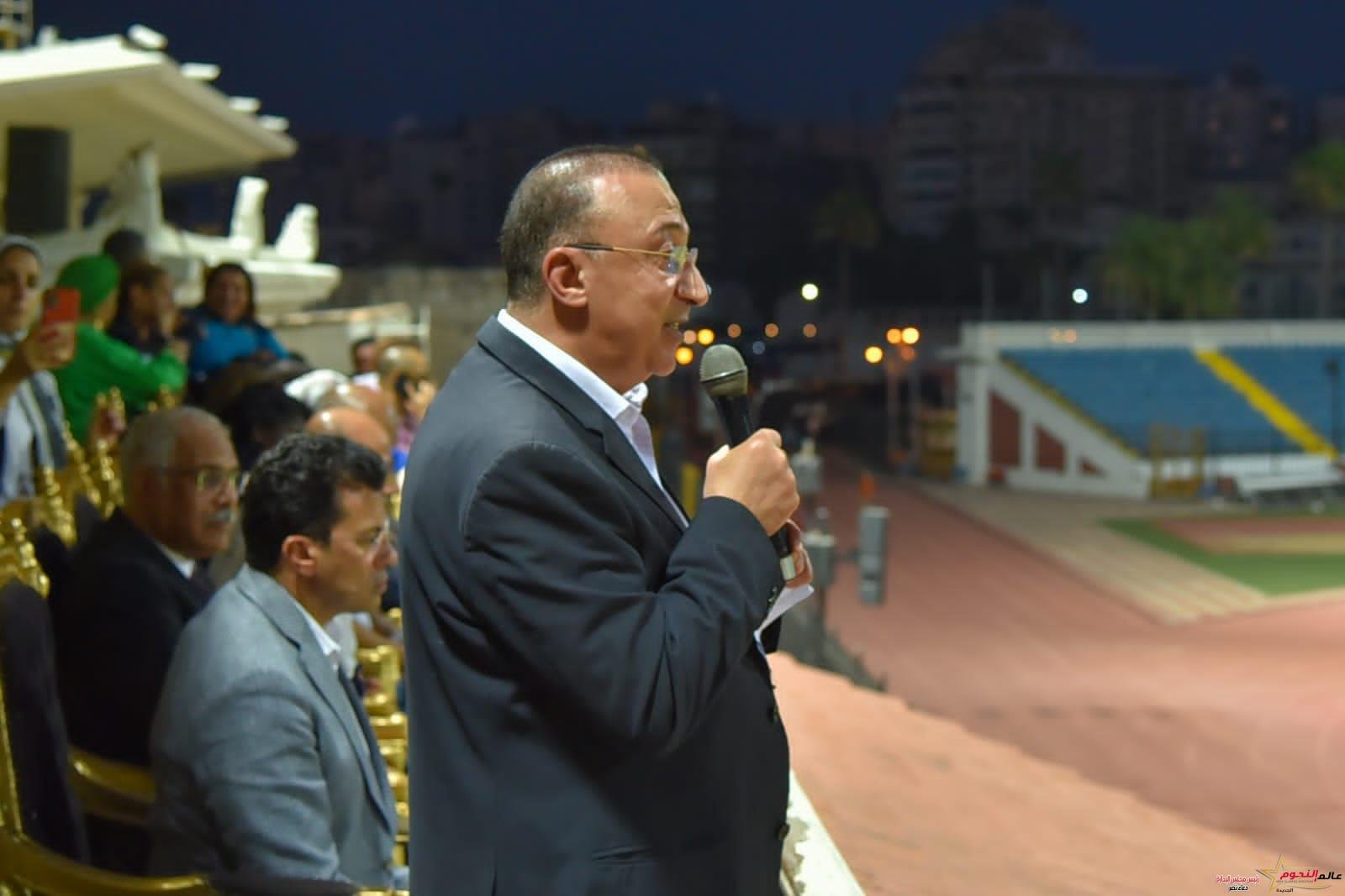 محافظ الاسكندرية ووزير الشباب والرياضة يفتتحان تصفيات اتحاد شمال افريقيا لكرة القدم النسائية