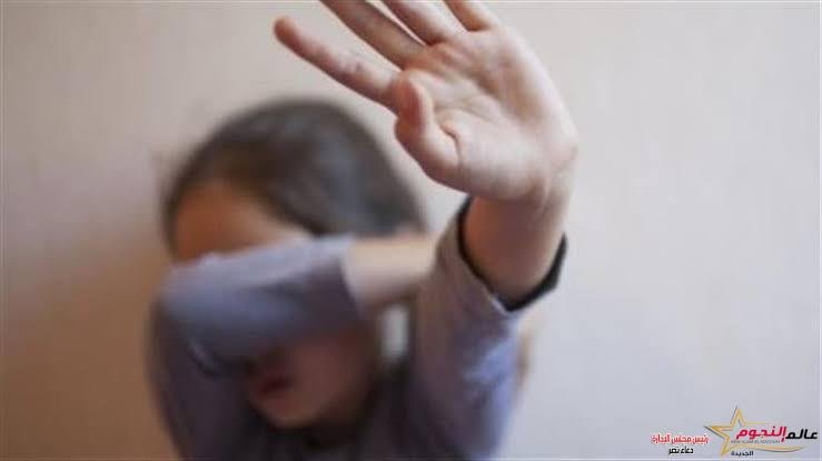 تعذيب طفلة على يد والدها ببولاق الدكرور