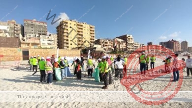 محافظ الإسكندرية: تنفيذ 18 حملة لتنظيف شواطئ الإسكندرية والتوعية بخطورة إلقاء المخلفات البلاستيكية خلال العامين الماضيين