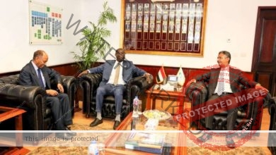 رئيس البريد يستقبل مدير عام البريد السوداني لبحث التعاون المشترك