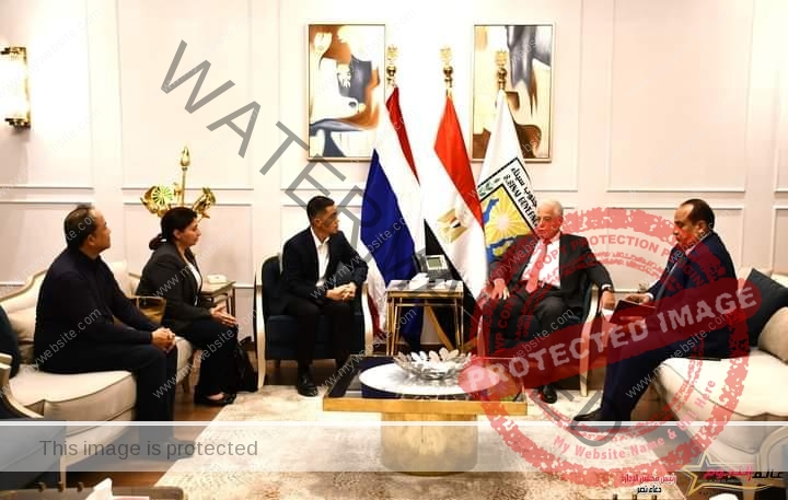 محافظ جنوب سيناء يستقبل سفير تايلاند بالقاهرة على هامش زيارتة لمدينة شرم الشيخ