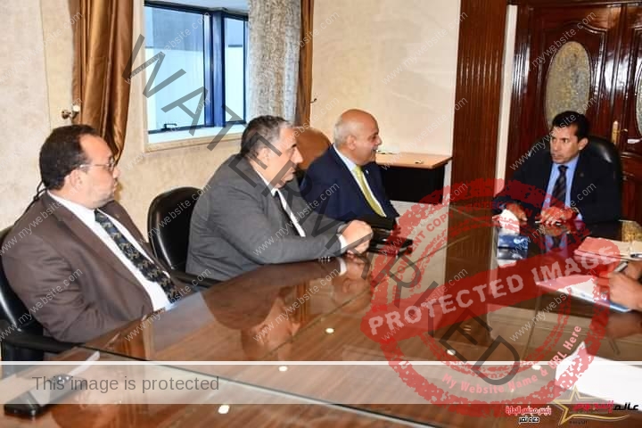 وزير الرياضة يبحث مع رئيس اتحاد الرماية استعدادت مصر لاستضافة البطولة الافريقية ال١٦