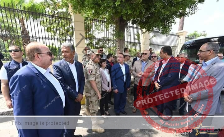 وزير الإسكان ومحافظ الإسكندرية يتفقدان مواقع مشروعات الاستراتيجية المتكاملة لإدارة وفصل مياه الأمطار 