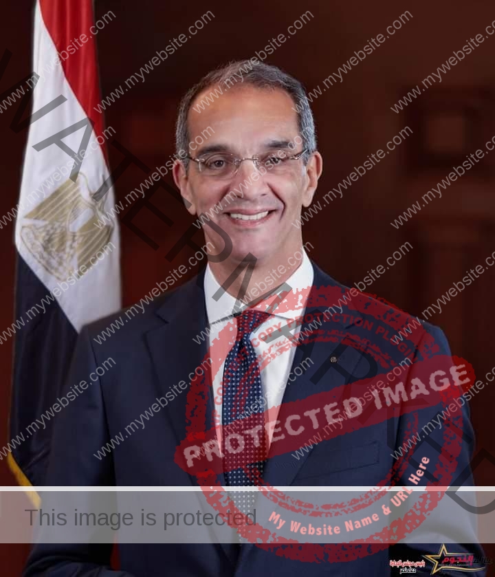 طلعت يغادر إلى أمريكا لبحث تعزيز التعاون المصري الأمريكى في مجالات الاتصالات