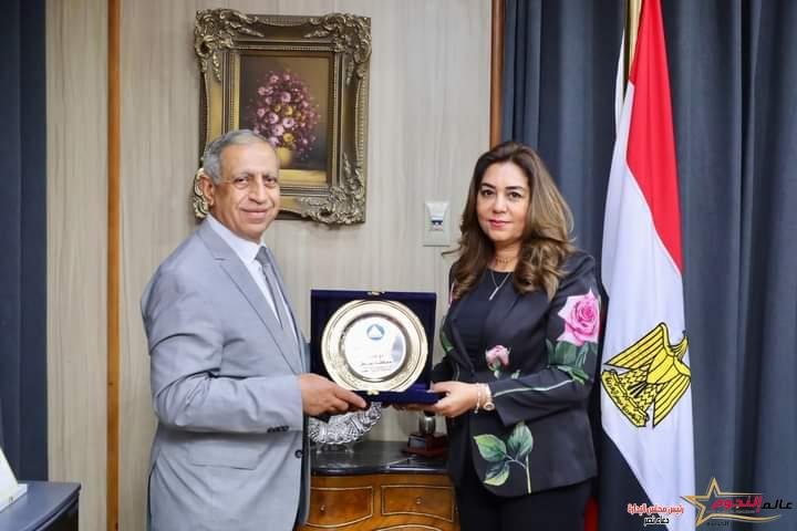 محافظ دمياط تستقبل رئيس الأكاديمية العربية للعلوم والتكنولوجيا والنقل البحرى فى مستهل زيارته للمحافظة