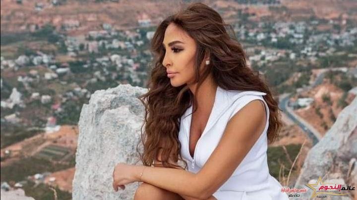 إليسا تظهر بأحدث إطلالة صيفية لها عبر موقع التواصل "إنستجرام"