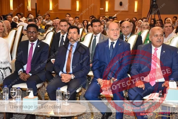وزير الشباب والرياضة يشهد حفل افتتاح بطولة أفريقيا السادسة عشرة للرماية