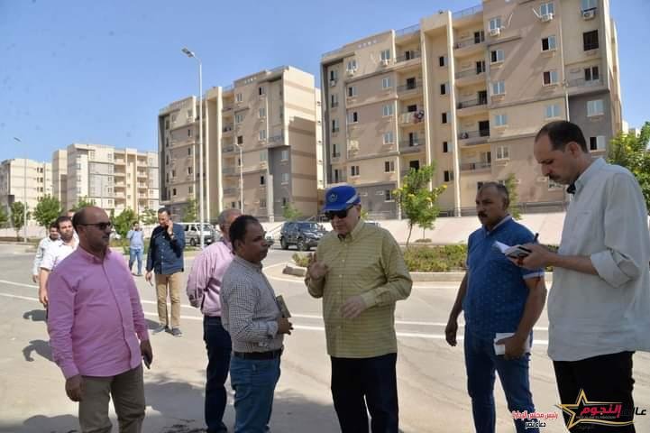 محافظ أسيوط يتفقد مشروع "سكن مصر" بمدينة ناصر الجديدة ويناشد المواطنين التقدم للحجز بها