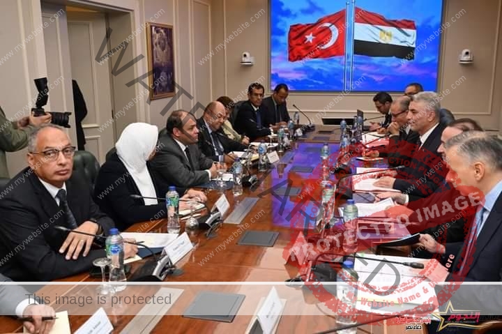 وزير التجارة ونظيره التركي يعقدان اجتماع موسع على المستوى الحكومي 