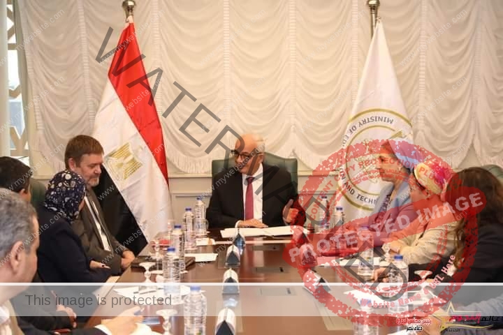 حجازي يبحث مع مدير المجلس الثقافي البريطاني تعزيز آليات التعاون لدعم العملية التعليمية في مصر