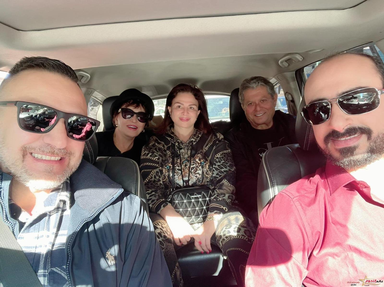 إلهام شاهين برفقة لبلبة وهاني لاشين مع كريم زياد