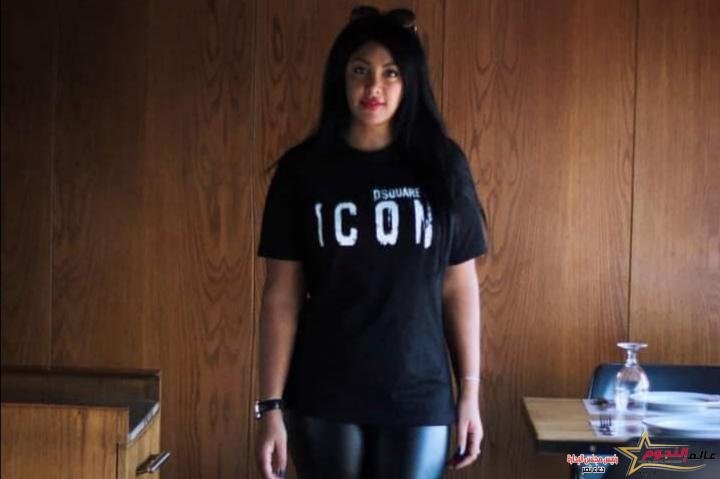 نرمين ماهر بالأسود في أحدث ظهور لها عبر فيسبوك وإنستجرام