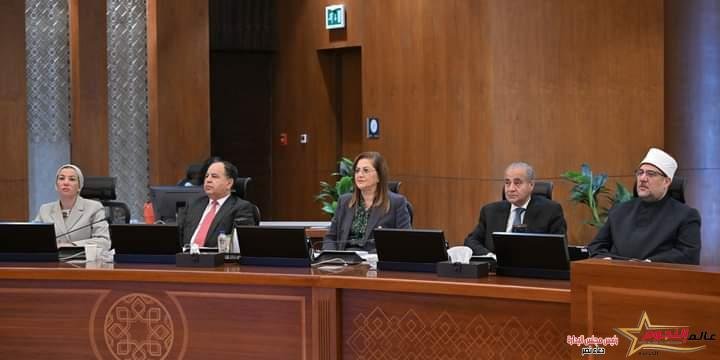 السعيد تستعرض موقف تسكين المقرات الحكومية التي تم إخلاؤها وانتقالها إلى العاصمة الإدارية الجديدة