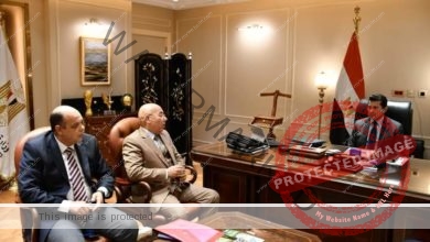 وزير الشباب والرياضة يستقبل رئيس الاتحاد المصري للكاراتيه