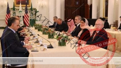 وفد اللجنة الوزارية المكلفة من القمة العربية الإسلامية المشتركة غير العادية يعقد جلسة مباحثات رسمية مع وزير الخارجية الأمريكية