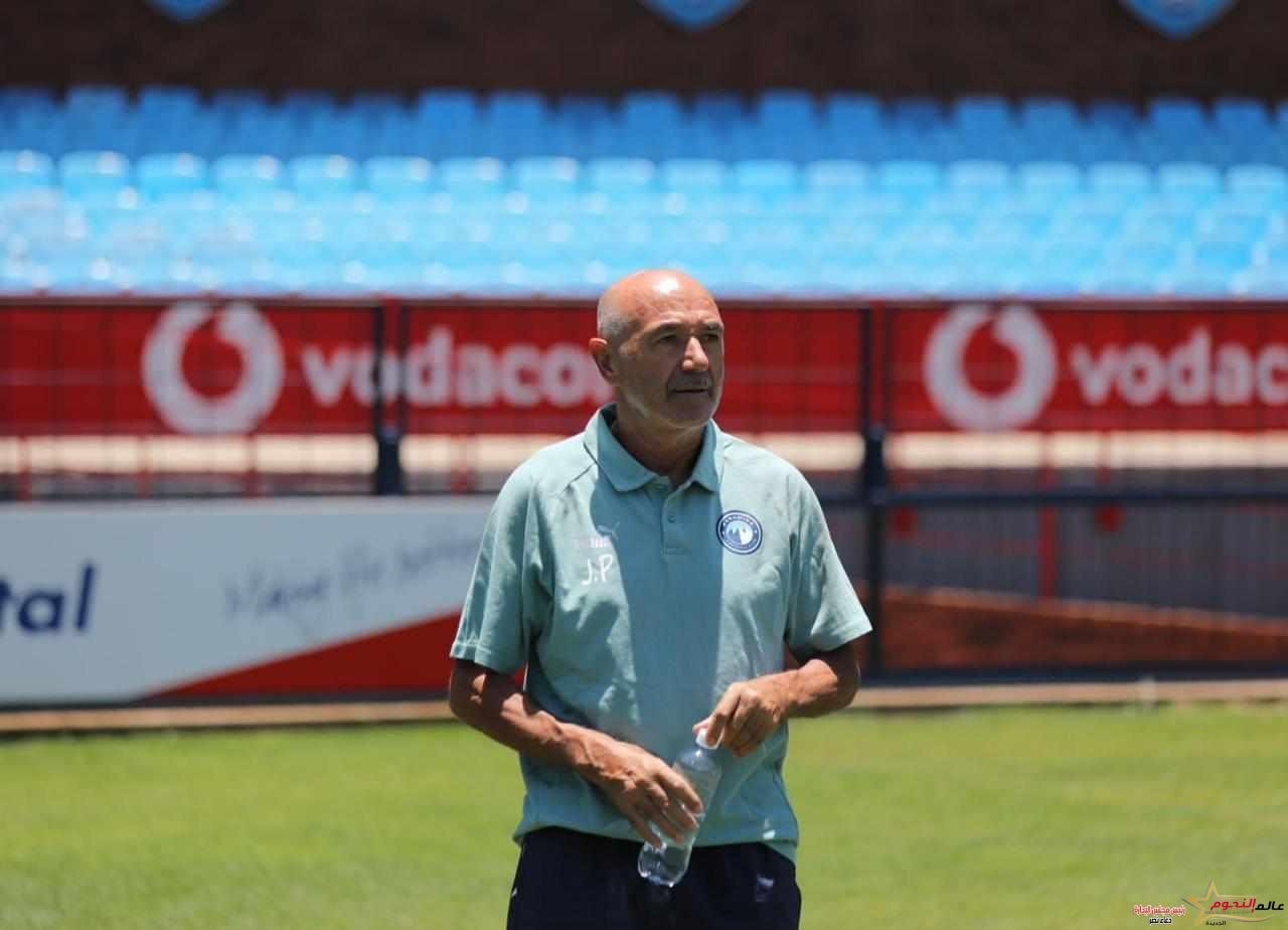 باتشيكو يشكو من سوء ارضيه ملعب صن داونز 