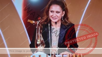 نيللي كريم تحصد جائزة أفضل ممثلة من joy awards