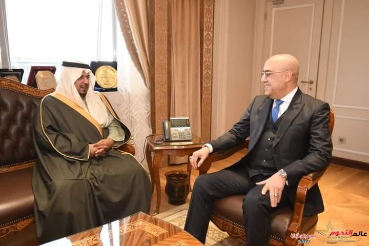 وزير الإسكان يلتقى الأمير خالد بن سعود بن تركى آل سعود لعرض الفرص الاستثمارية المتاحة