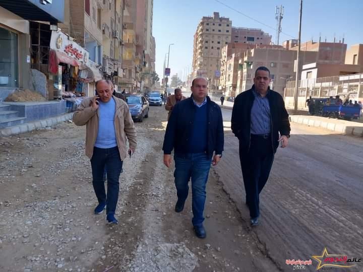 نائب محافظ الجيزة يتفقد مشروعات الصرف الصحي بمدينة الحوامدية
