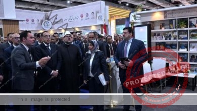 رئيس الوزراء يتفقد جناح "مركز المعلومات ودعم اتخاذ القرار" بمعرض القاهرة الدولي للكتاب