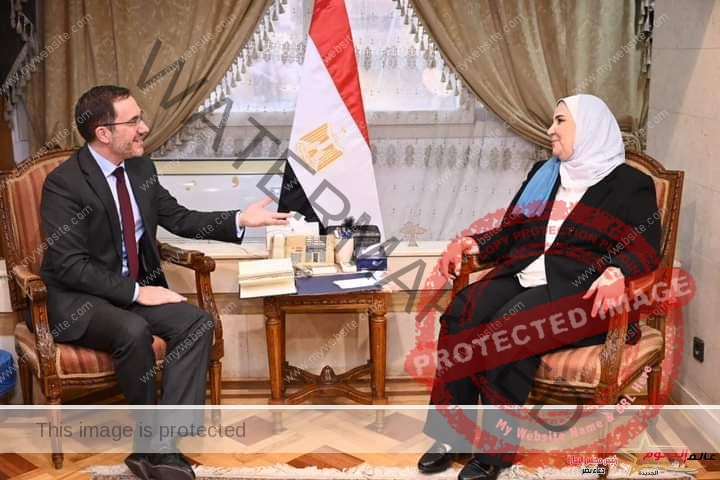 وزيرة التضامن الاجتماعي تلتقي مبعوث وزير الخارجية البريطاني للشؤون الإنسانية في الأراضي الفلسطينية المحتلة