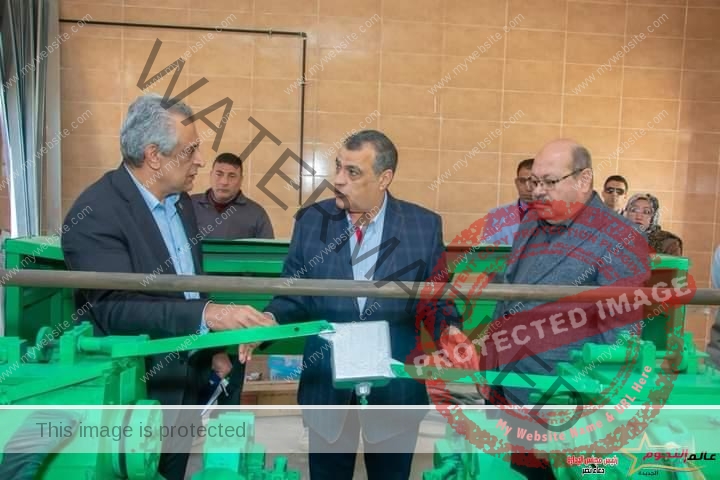 "وزير الدولة للإنتاج الحربي" في زيارة مفاجئة لشركة "أبو زعبل للكيماويات المتخصصة"