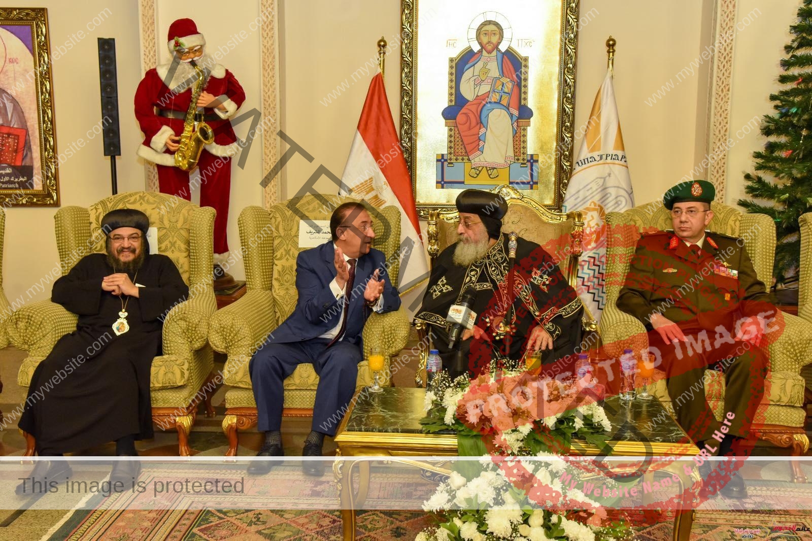 محافظ الإسكندرية يهنئ قداسة البابا تواضروس الثاني بمناسبة احتفالات عيد الغطاس المجيد