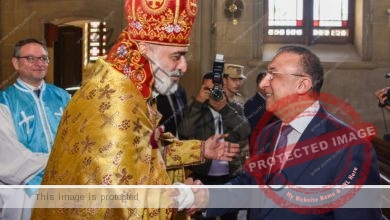 محافظ الإسكندرية يشارك طائفة الأرمن الأرثوذكس احتفالات عيد الميلاد المجيد