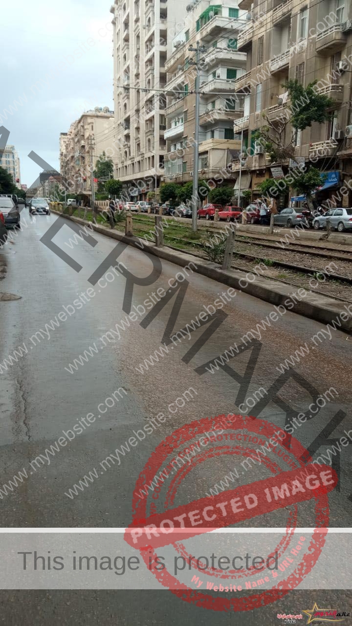 محافظ الإسكندرية: تواجد ميداني لجميع الأجهزة التنفيذية منذ الصباح للتعامل مع تداعيات النوة الحالية