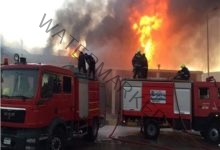 الحماية المدنية تسيطر على حريق مواسير بلاستيكية تابعة لمشروع غاز فى قرية النجوع بالأقصر