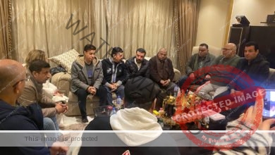 مجلس نقابة الموسيقيين يزور مصطفى كامل في منزله ويطالبوه بالرجوع عن الاستقالة