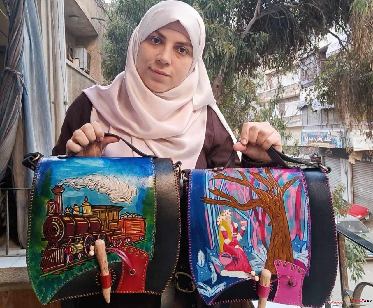 عبير متولي مصممة الجلود الطبيعية أهم أهدافها أن تكون من أنجح المصممين في مصر والعالم العربي 