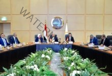 وزير النقل يعقد اجتماعا مع رئيس مجلس إدارة شركة الجسر العربي للملاحة