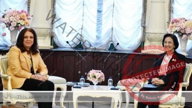سفيرة مصر في بانكوك تلتقي بالمستشارة الأقتصادية لرئيس وزراء تايلاند