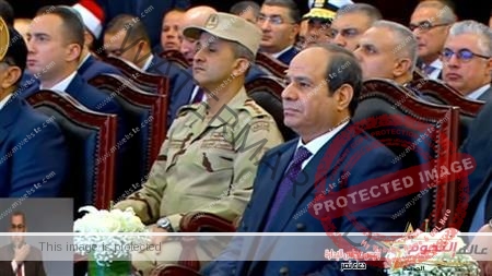 الرئيس السيسي يشاهد فيلما تسجيليا عن الفروسية في مصر