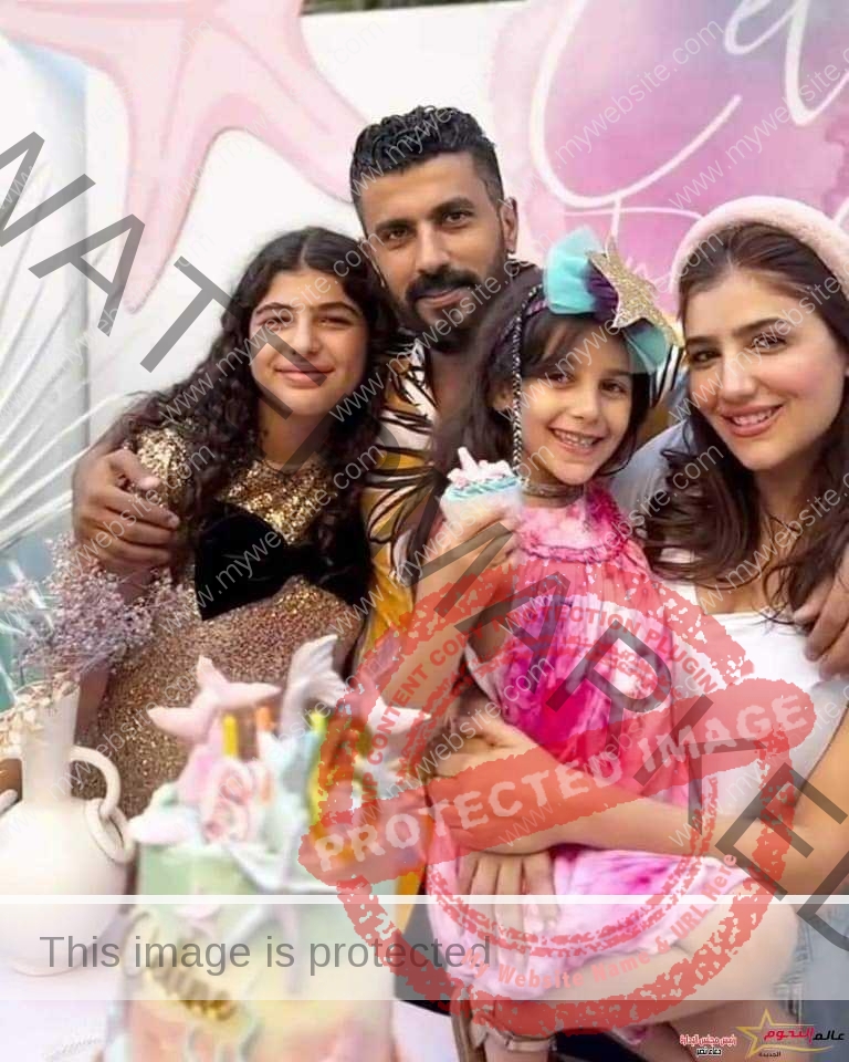 محمد سامي ومي عمر يحتفلان بعيد ميلاد ابنتهم