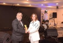 تكريم الفنان ياسر صادق في حفل جريدة عالم النجوم بدورته الخامسة