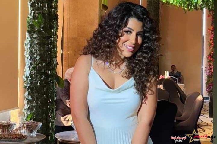 "Like a Princess "... أيتن عامر بإطلالة أنيقة بإنستجرام وفيسبوك 