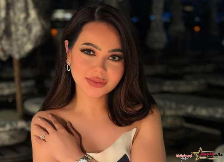 أسما إبراهيم بإطلالة أنيقة بإنستجرام وفيسبوك 