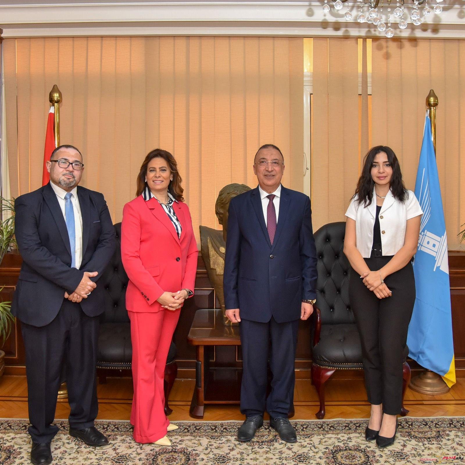 محافظ الإسكندرية يستقبل وفد من وحدة الشفافية بوزارة المالية لمناقشة استكمال البرنامج التدريبي للنموذج الوطني للموازنة التشاركية