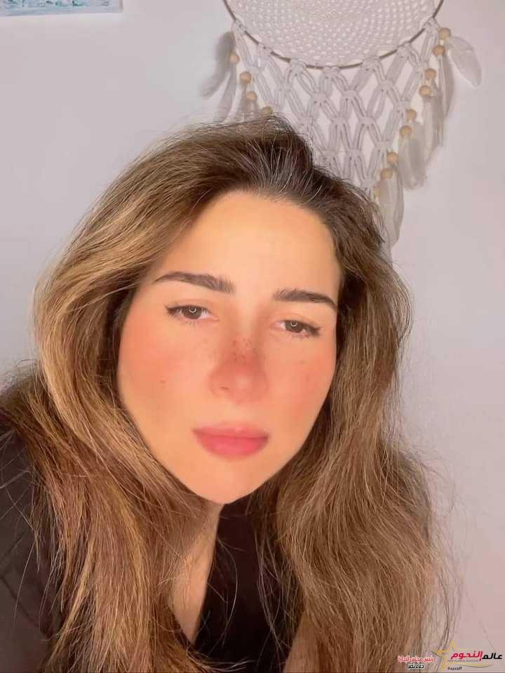 مي عز الدين تظهر بأحدث إطلالة لها عبر بانستجرام وفيسبوك 